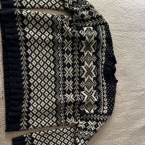 Abercrombie & Fitch Black and Cream Crewneck Sweater
